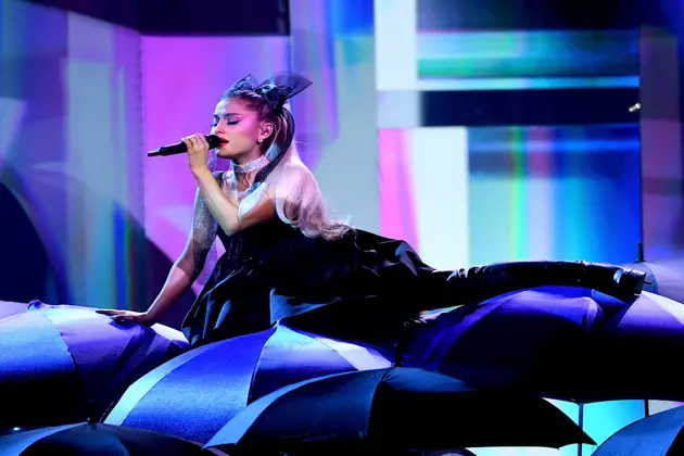 Ariana Grande Wishes for &#8216;Clarity and Healing&#8217; Ahead of 2019