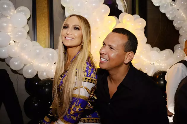 Jennifer Lopez and Alex Rodriguez Announce Engagement! See the Stunning Ring