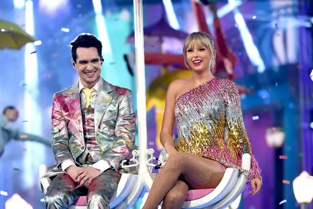 Taylor Swift and Brendon Urie Bring a Splash of Color to 2019 BBMAs With Live &#8216;Me!&#8217; Debut