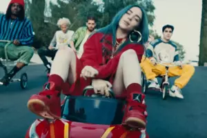 These Billie Eilish &#8216;Bad Guy&#8217; Memes Are Ridiculous&#8230; and We Can&#8217;t Stop Looking at Them