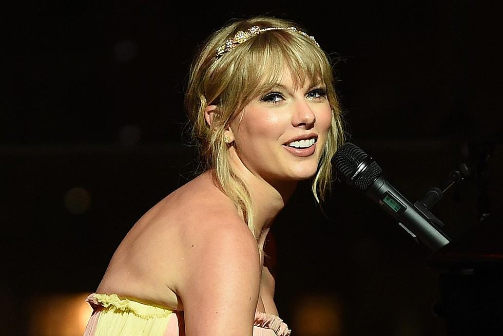 Taylor Swift Holds ‘Lover’ Album Listening Session For International Fans
