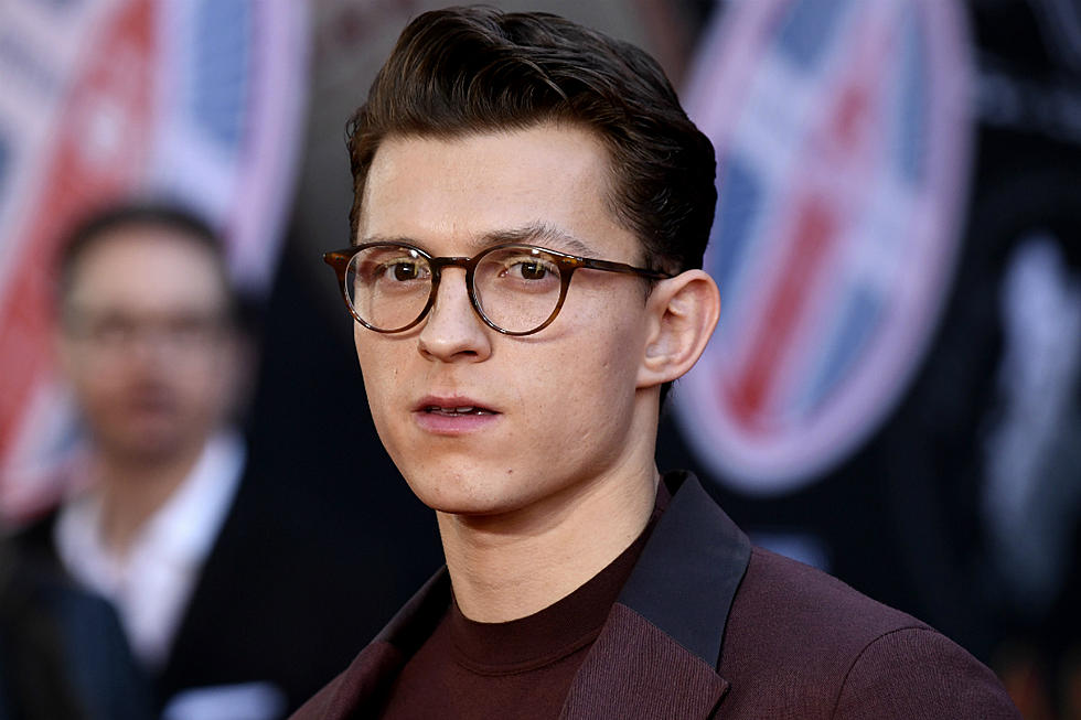 Tom Holland’s New Shaved Haircut Sends Fans into an Absolute Frenzy
