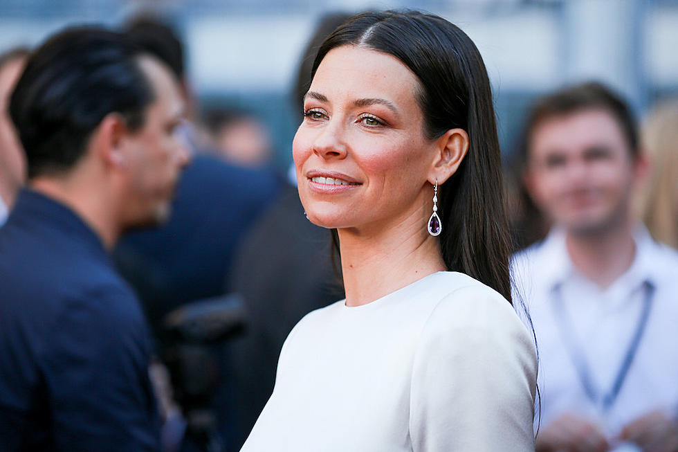 Evangeline Lilly Offers ‘Sincere and Heartfelt Apology’ For Insensitive Coronavirus Comments
