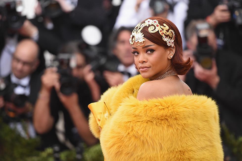 Rihanna Drove Past the 2015 Met Gala Red Carpet Because She Felt Like a ‘Clown’