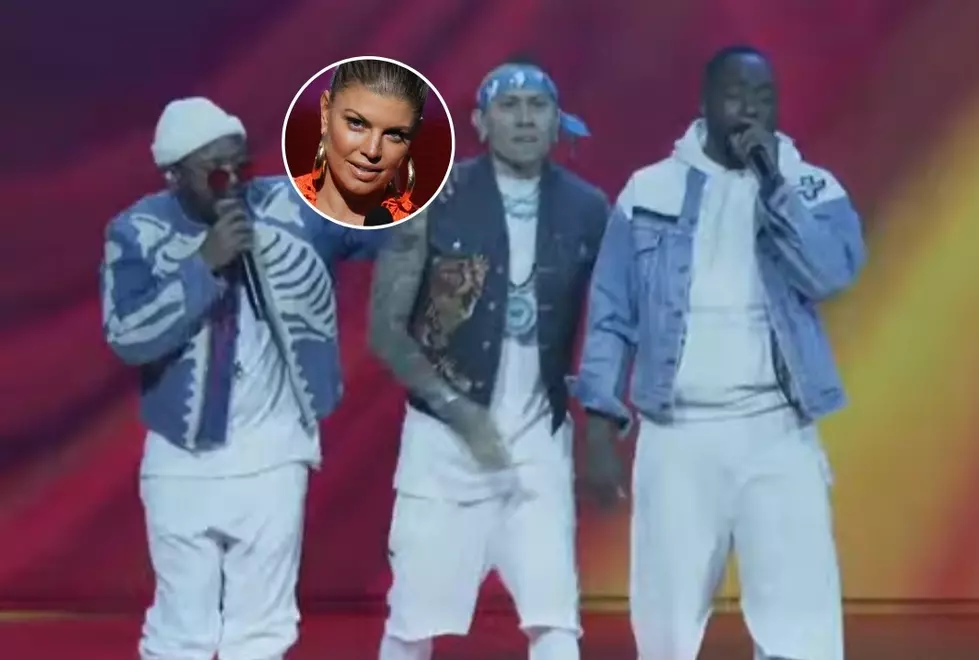 Black Eyed Peas Bring Glowing Genitals to VMAs Stage, Fergie Mercifully Absent