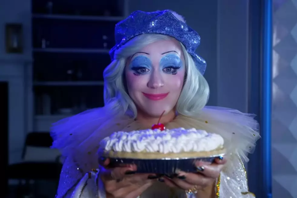 Pregnant Katy Perry Takes a Pie to the Face in ‘Smile’ Music Video: WATCH