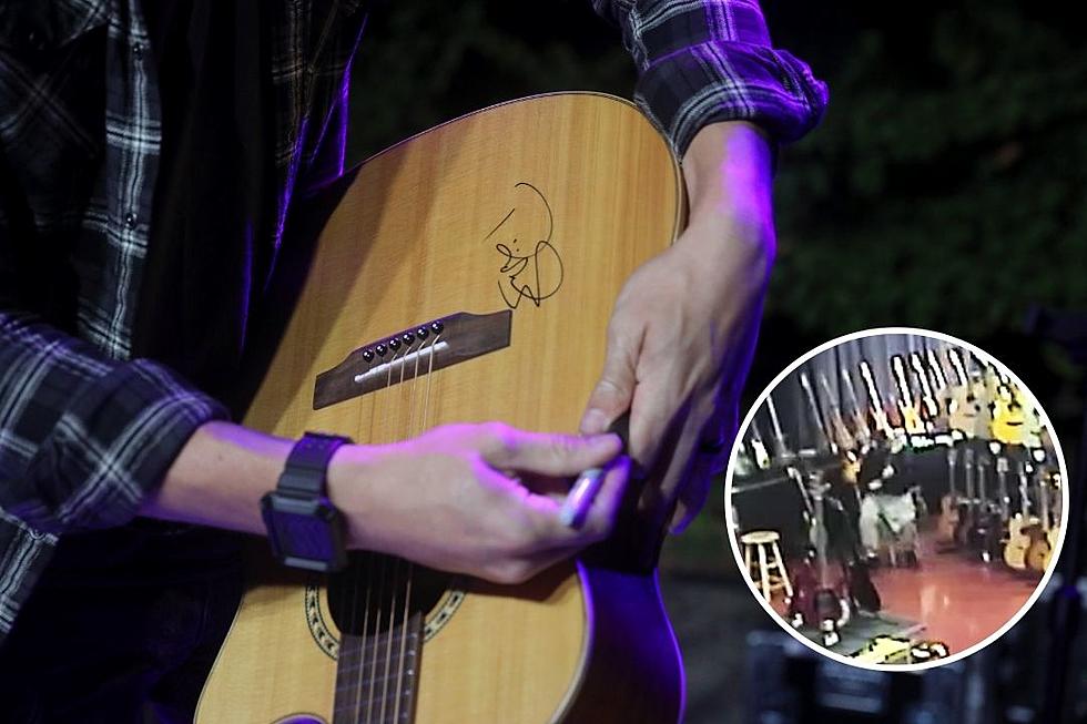 Man Steals $8,000 Guitar by Stuffing It Down His Pants (VIDEO)