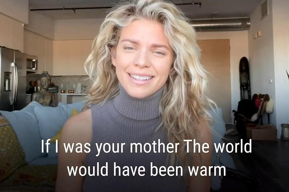AnnaLynne McCord Recites Poem About Wanting to Be Putin's Mom