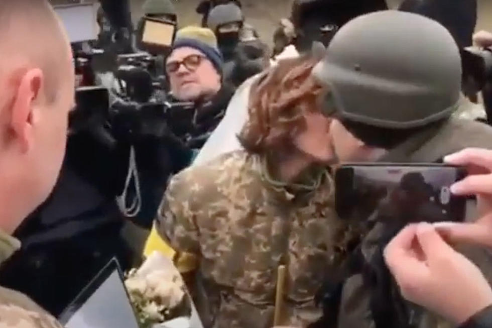 Ukrainian Military Couple Marry on the Front Line Amid Invasion