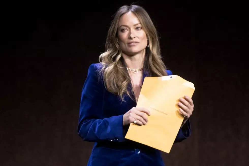 Olivia Wilde Served Custody Papers on Stage During Event