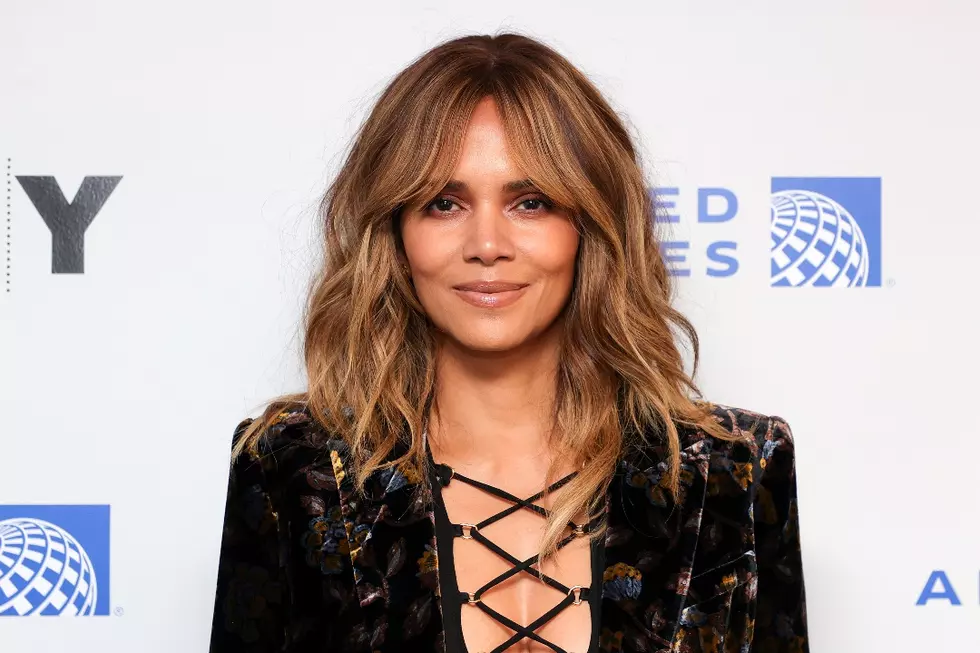 Thanksgiving 2022: Halle Berry, Spice Girls And More Celebs Celebrate