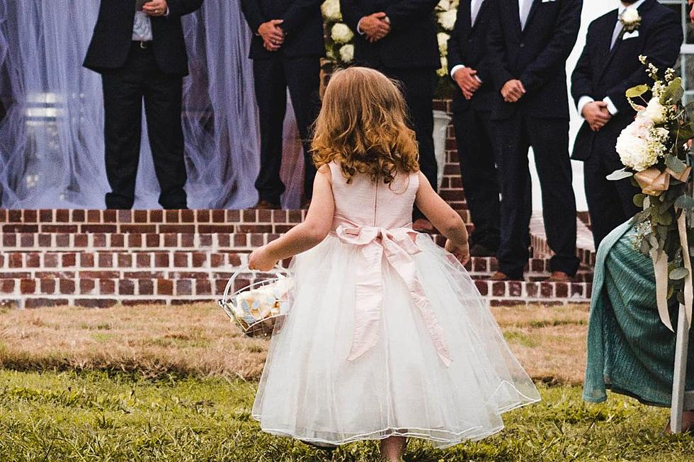 Reddit Backs Bride Who Refused to Replace Her Step-Daughter With Niece for Flower Girl