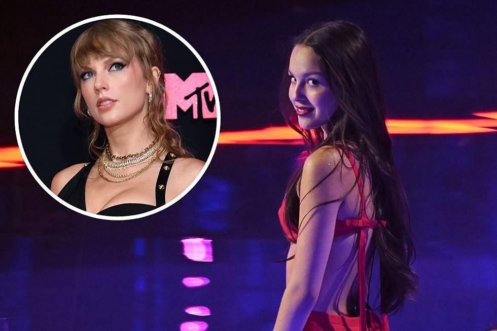 Taylor Swift Claps for Olivia Rodrigo at VMAs Amid Feud Rumor: WATCH