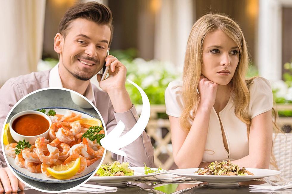 Woman With Shellfish Allergy ‘Annoyed’ After Boyfriend Orders Shrimp During Dinner Date