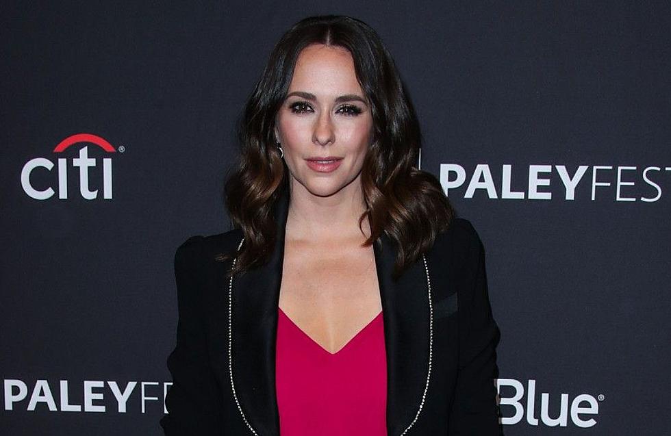 Jennifer Love Hewitt Confesses ‘Aging in Hollywood’ Is Hard After Claims She Looks ‘Unrecognizable’