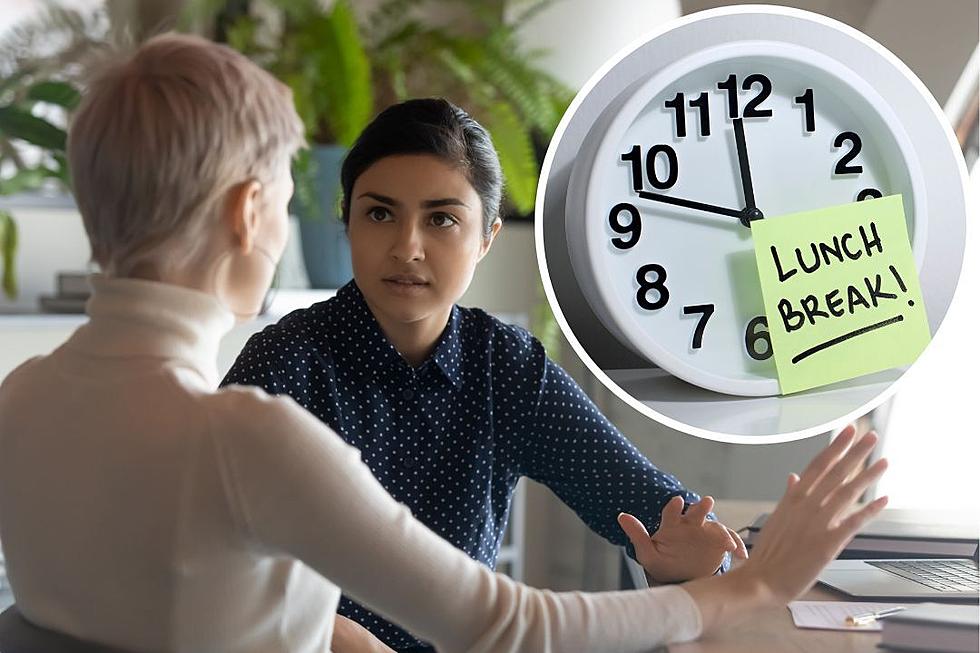 Woman Plans to Report Co-Worker Who Refuses to Take a Lunch Break