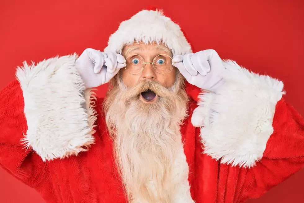 Teacher Reveals That Santa Claus Isn't Real to High Schooler