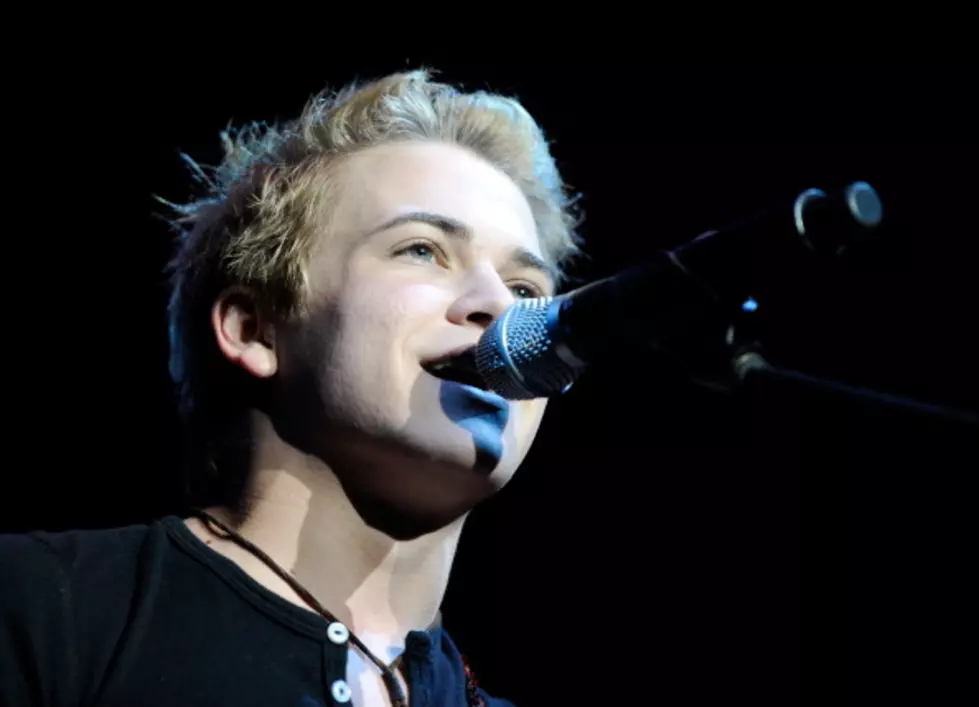 Vote Hunter Hayes – AMC New Artist Of The Year