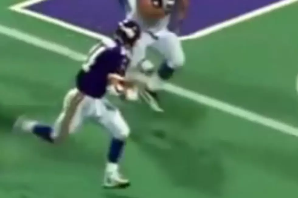 Only One NFL Quarterback Has Ever Thrown A Touchdown Pass To Himself  [VIDEO]