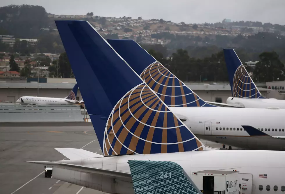 Man Who Gave CPR to United Passenger Who Died, Has C-19 Symptoms