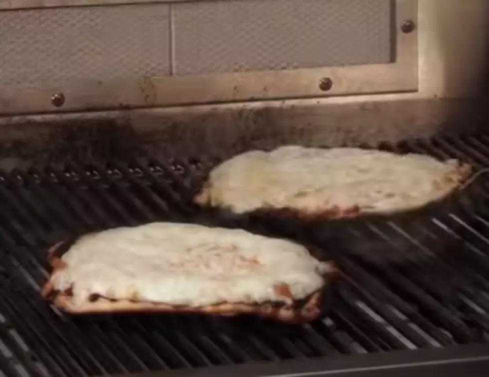 Gas Grilled Pizza