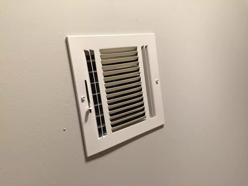 Children’s Room Wasn’t Getting Warm, What Dad Found In The Vent [Picture]