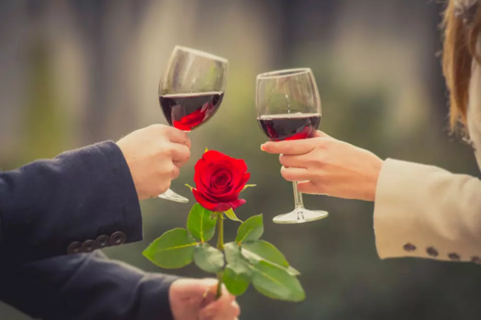 Who&#8217;s More Romantic About Valentine&#8217;s Day, Men Or Women?