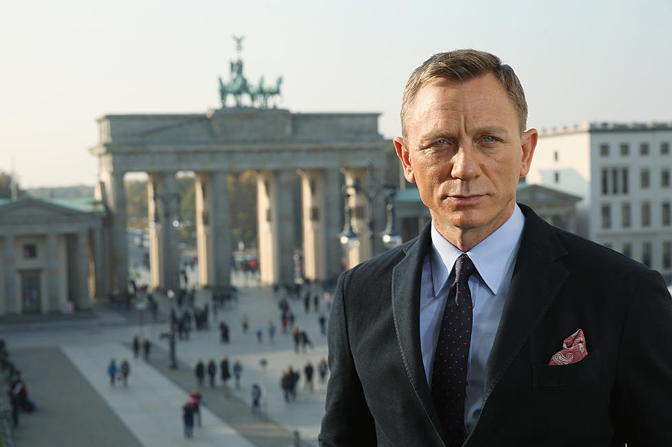 Report: Daniel Craig To Return As James Bond [Video]