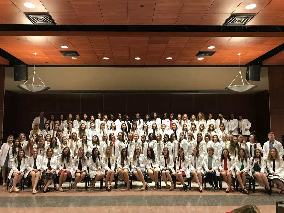 ULL Nursing Students Awarded White Lab Coats At Ceremony [VIDEO]