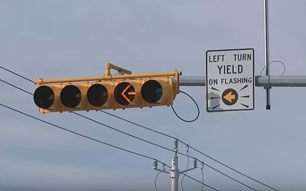 What Do You Do When A Traffic Light Isn’t Working?