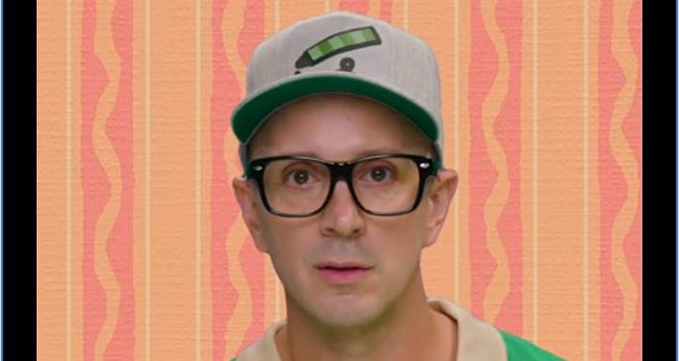 Nickelodeon Posts Heartwarming Video from Blue's Clues' Steve