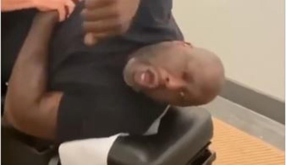 Shaquille O’Neal’s Reactions at the Chiropractor’s Office are Priceless