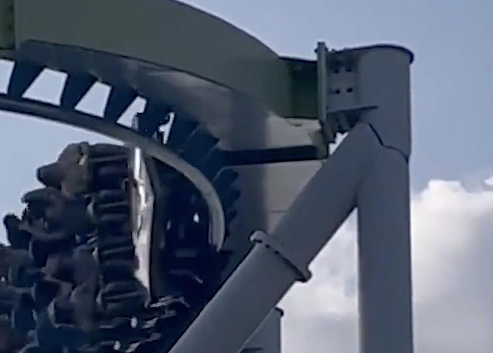 Visitor Spots Crack in Structure of Roller Coaster at Amusement Park [VIDEO]