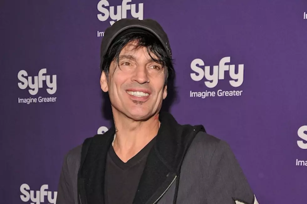 Today on Twitter &#8211; Tommy Lee Is Not Gay + More