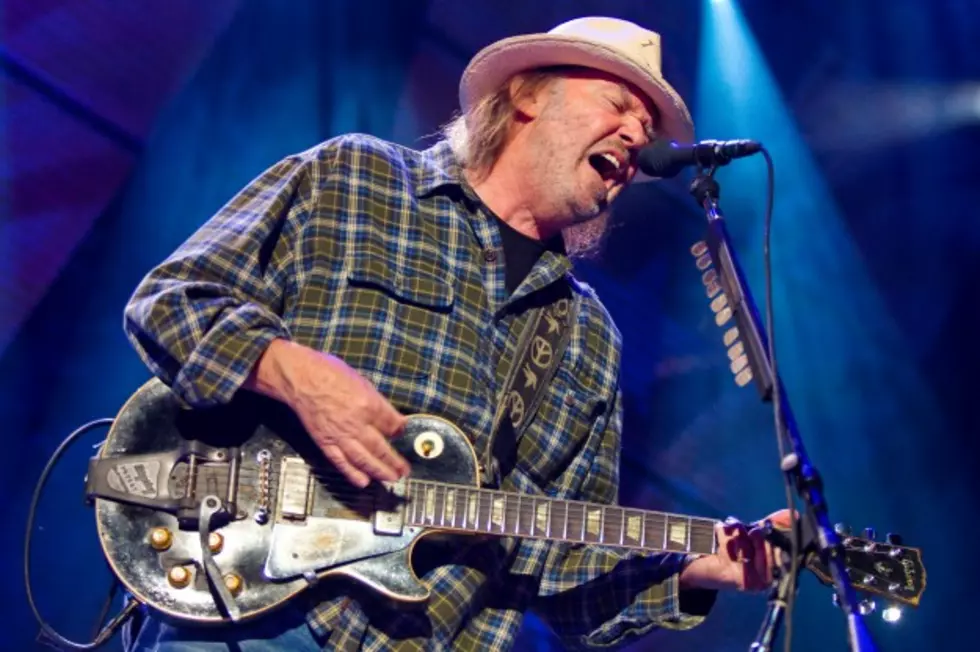 Neil Young Releases Preview Excerpt from &#8216;Waging Heavy Peace&#8217; Book