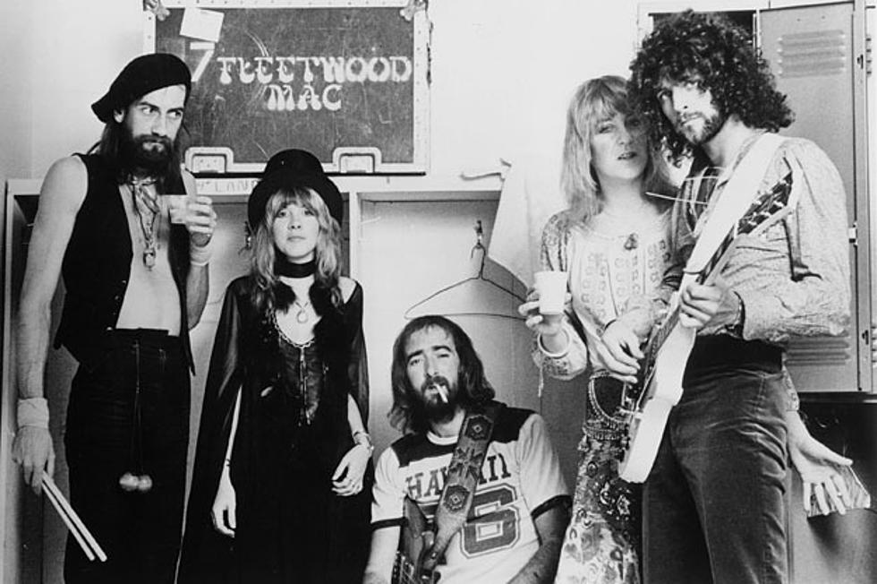 Lindsey Buckingham &#8216;Would Be Shocked&#8217; if Christine McVie Rejoined Fleetwood Mac