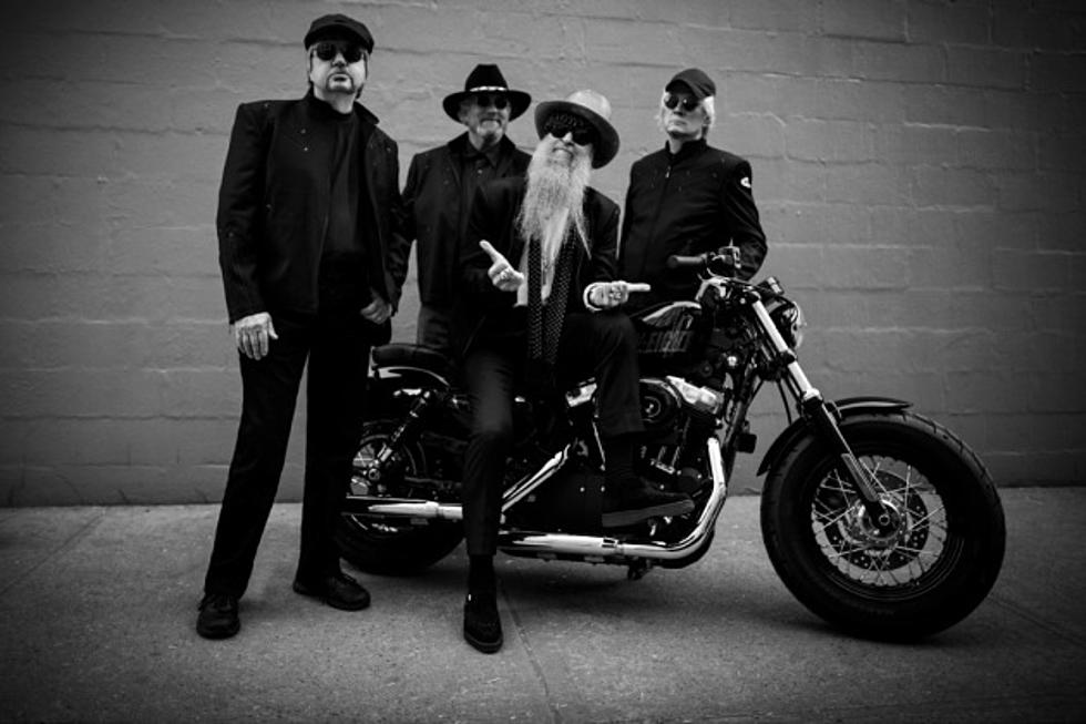 ZZ Top’s Billy Gibbons Ready For First Gig in More Than 40 Years with the Moving Sidewalks
