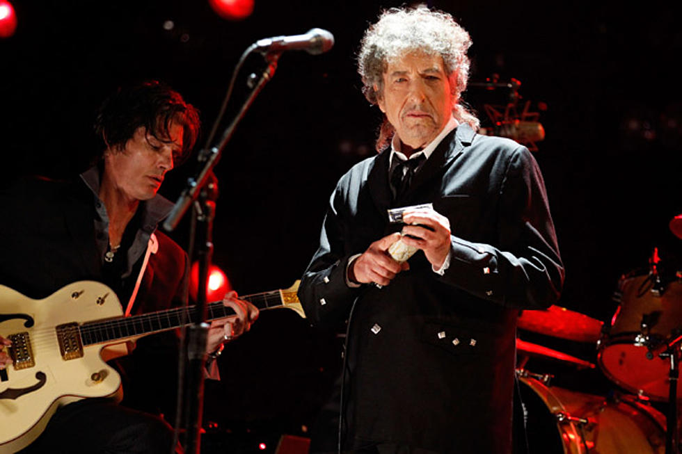 Memoir by Bob Dylan’s Road Manager Planned
