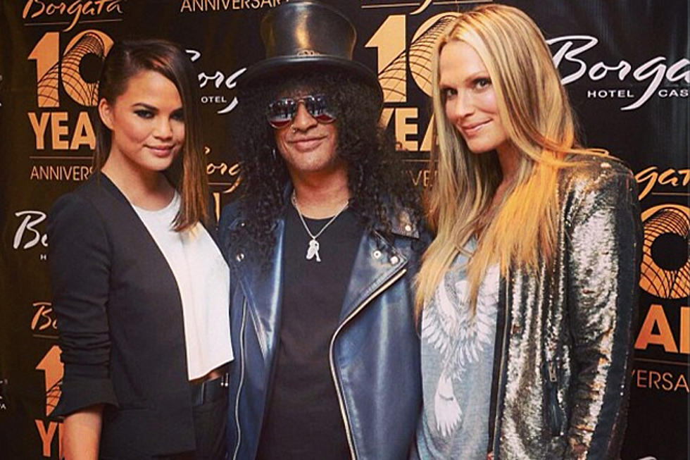 Slash Recruits New Band? &#8211; Pic of the Week