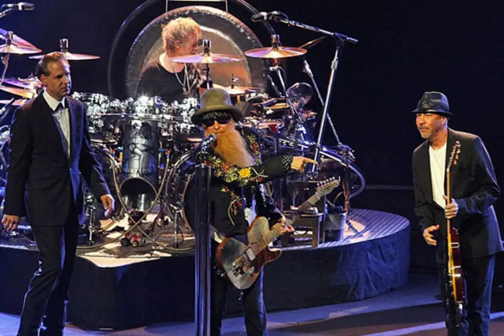 ZZ Top Perform As Quintet for First Time