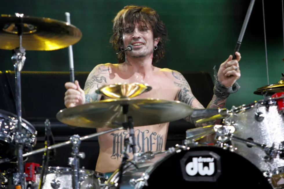 Tommy Lee Helps PETA Raise Awareness for Whale Treatment at SeaWorld