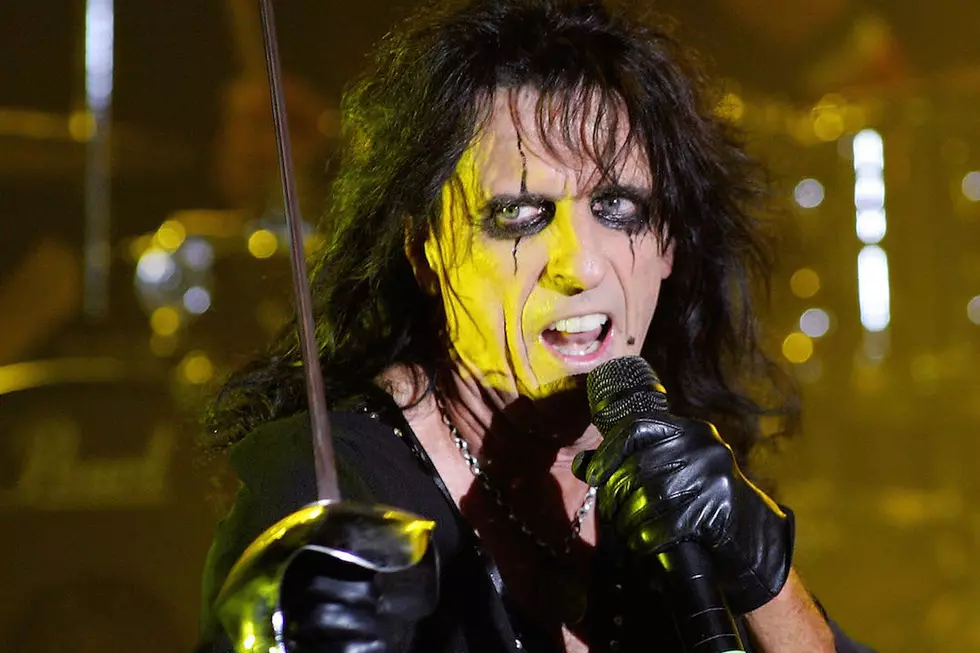 Alice Cooper Joined by Members of Rainbow, Night Ranger + E Street Band for Christmas Benefit