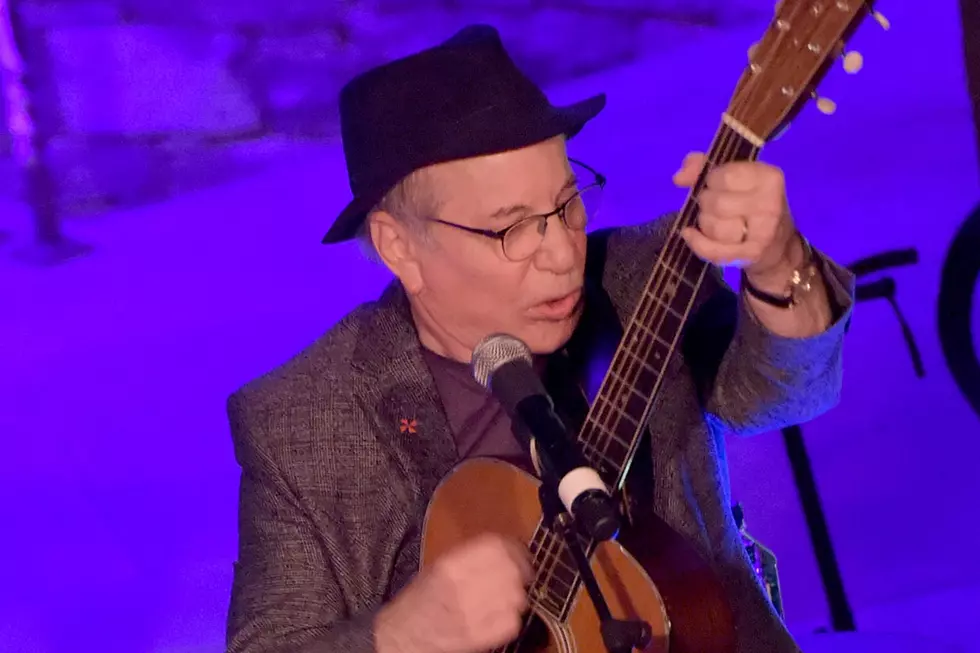 Paul Simon Sued By Ex-Accountant &#8211; Who&#8217;s Currently in Jail for Stealing from Paul Simon