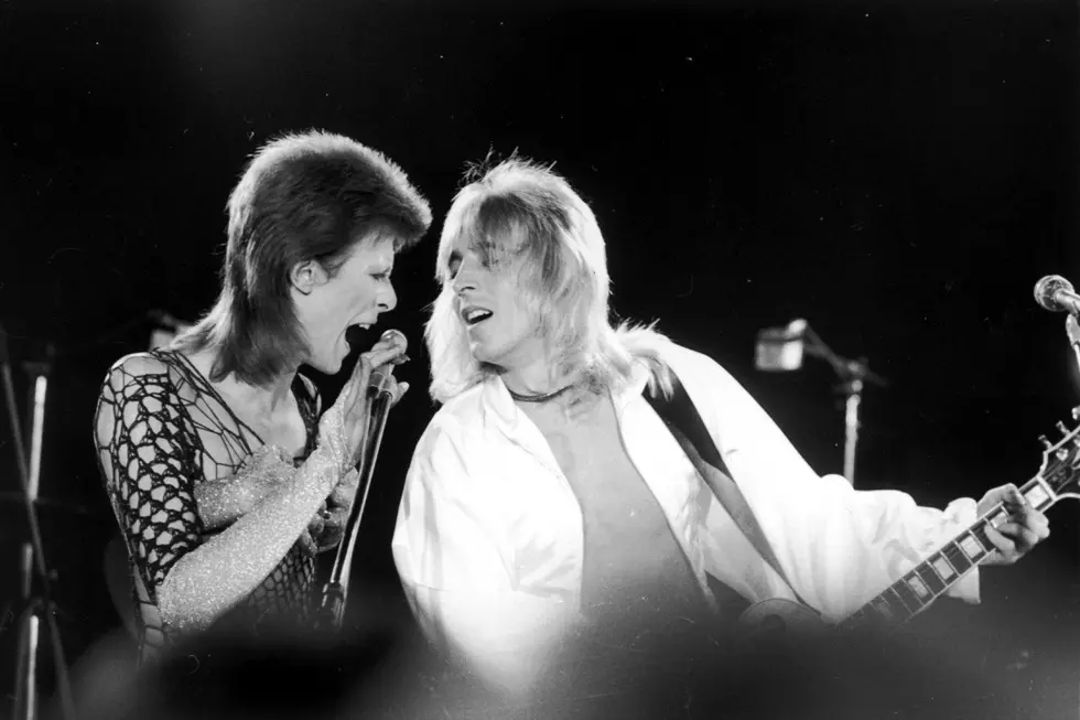 When Mick Ronson Played His First Show With David Bowie