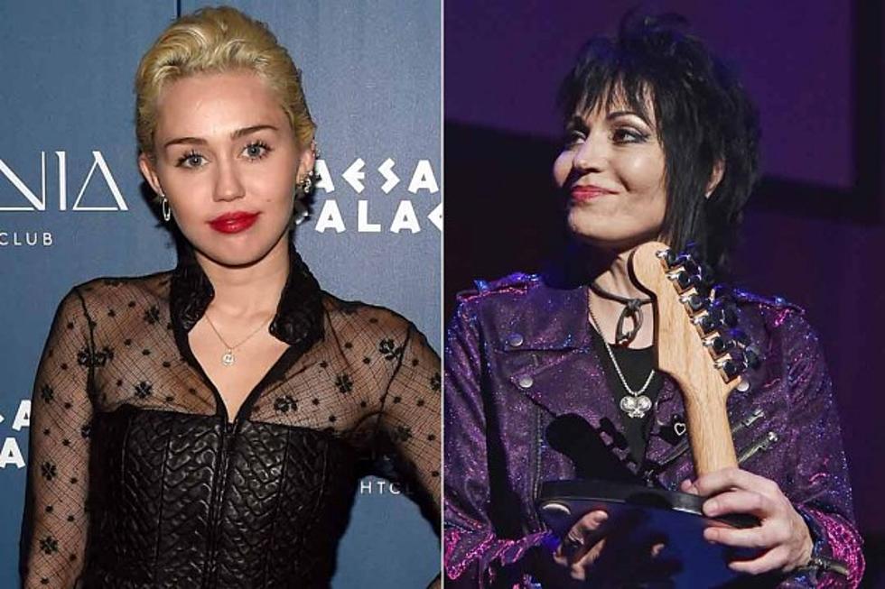 Miley Cyrus Inducts Joan Jett Into the Rock and Roll Hall of Fame