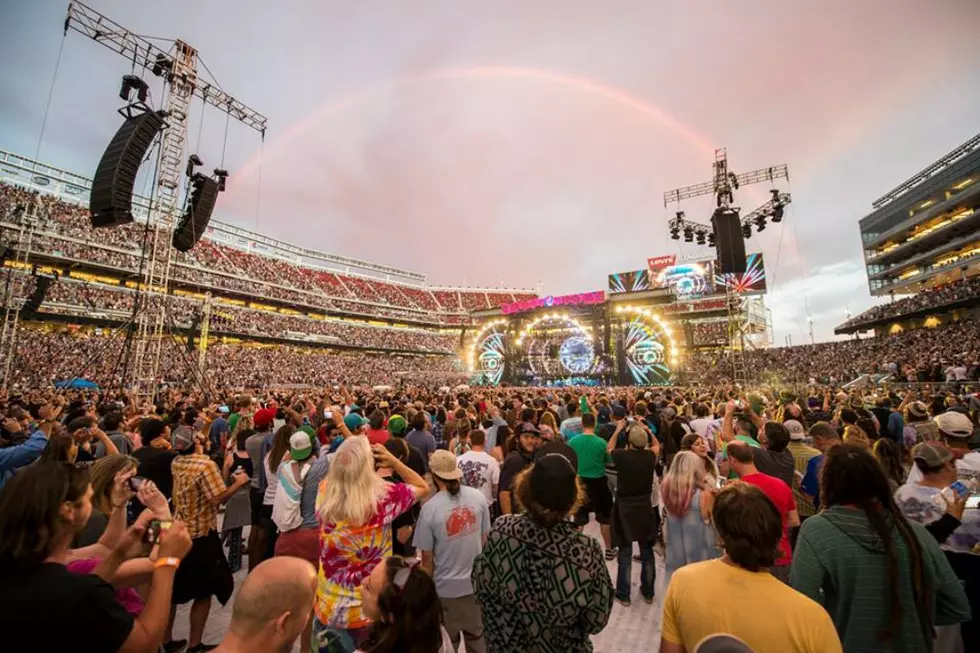 Grateful Dead 50th Anniversary Show Ends With Rainbow, Prompting Conspiracy Theories