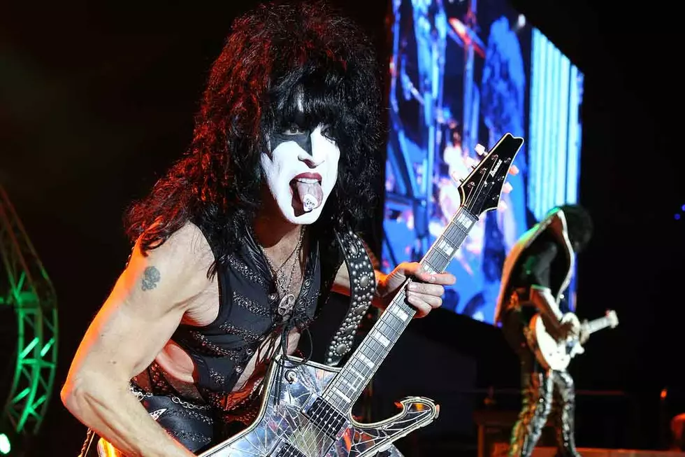 Paul Stanley Wants You to Know That He's Not Gay