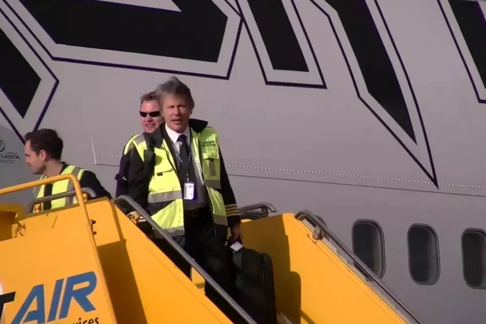 Watch Iron Maiden’s Bruce Dickinson Land ‘Ed Force One’ in Florida