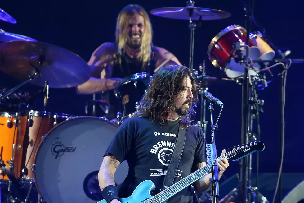 Foo Fighters Deny Break Up Rumors; Taylor Hawkins Confirms Indefinite Hiatus