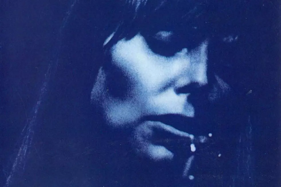 How Joni Mitchell Set the Singer-Songwriter Template With 'Blue'